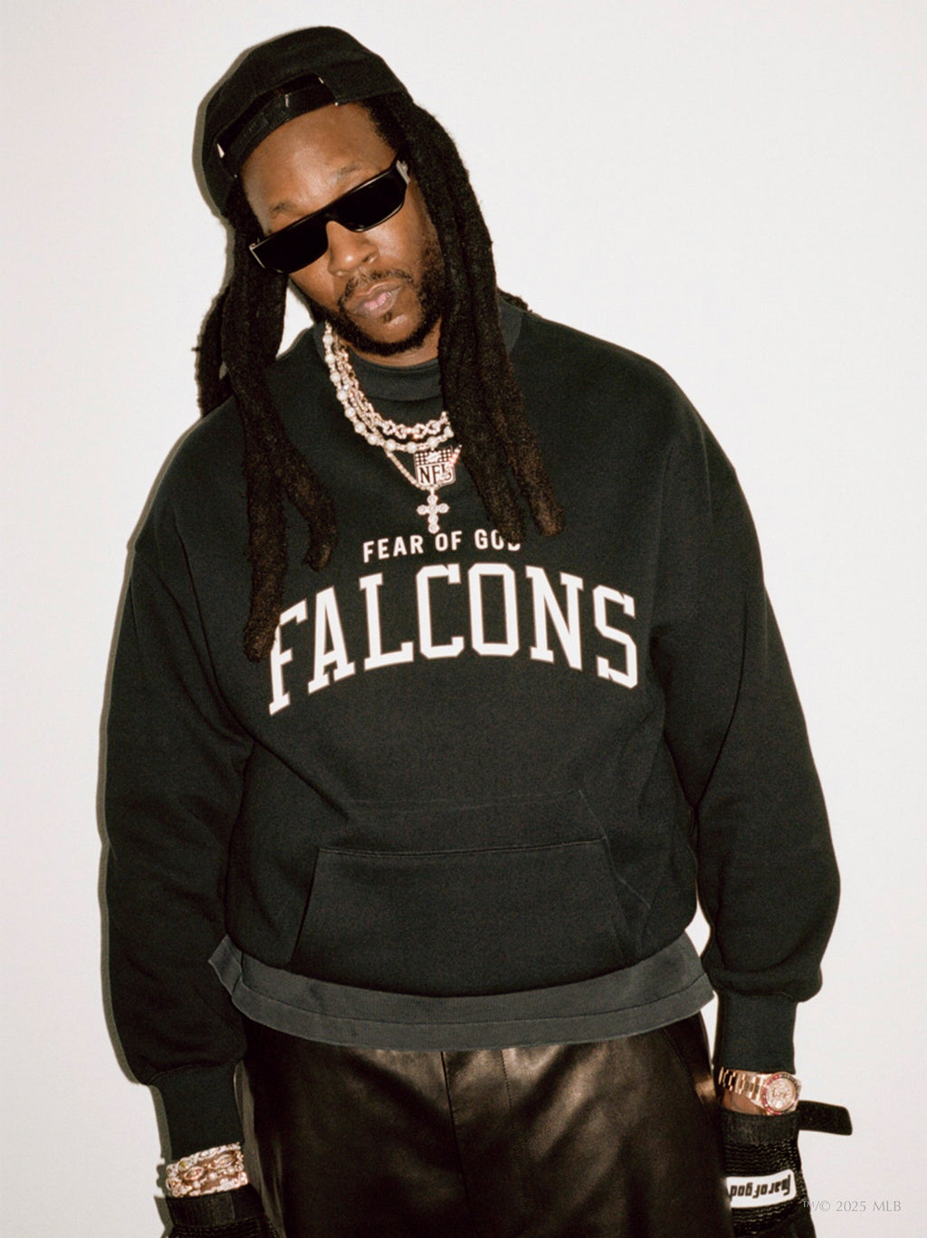 Essentials Falcons Crewneck